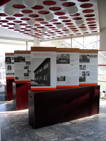 Media Name: 260-01.jpg